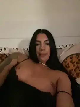 nagi_112 – webcam model profile photo Image 17