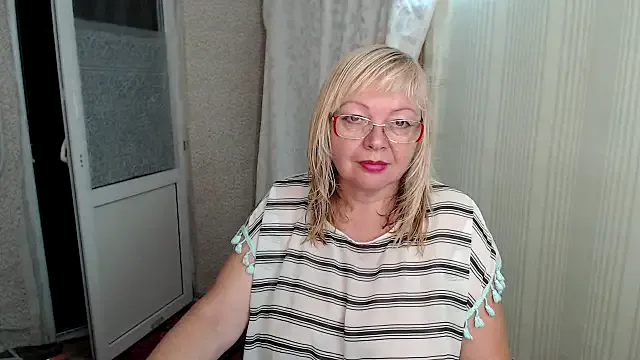 LucieMontez_mml – webcam model profile photo Image 6