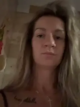 lexireadway – webcam model profile photo Image 9