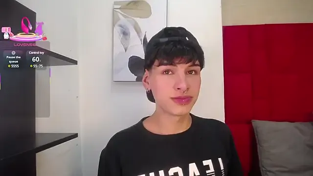 sellapink – webcam model profile photo Image 3