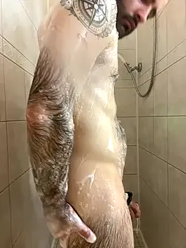 bisexualmilf – webcam model profile photo Image 17