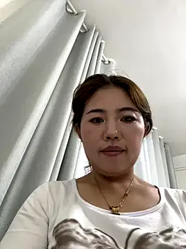 someone_sweet – webcam model profile photo Image 6