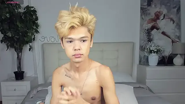 berniecebotras – webcam model profile photo Image 13