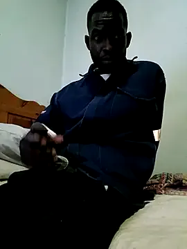 PabloArena – webcam model profile photo Image 11