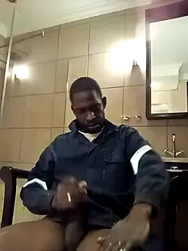 PabloArena – webcam model profile photo Image 3