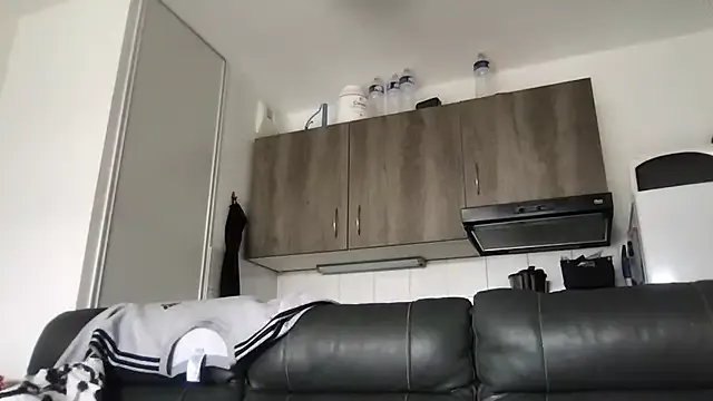 skinny_candy18 – webcam model profile photo Image 6