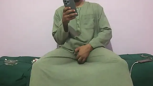 nagi_112 – webcam model profile photo Image 16