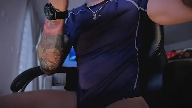 CarmeloA – webcam model profile photo Image 11