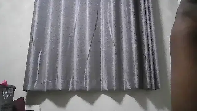 kai101010 – webcam model profile photo Image 11