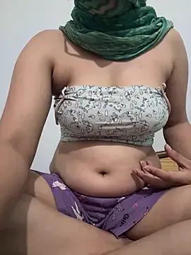 someone_sweet – webcam model profile photo Image 2