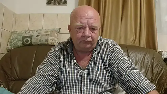 PabloArena – webcam model profile photo Image 2