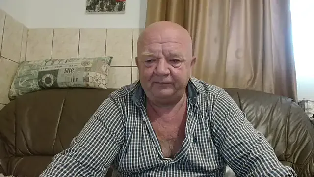 PabloArena – webcam model profile photo Image 3