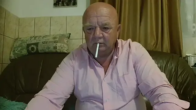 PabloArena – webcam model profile photo Image 7