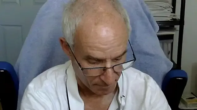 anhkiet_huang – webcam model profile photo Image 11