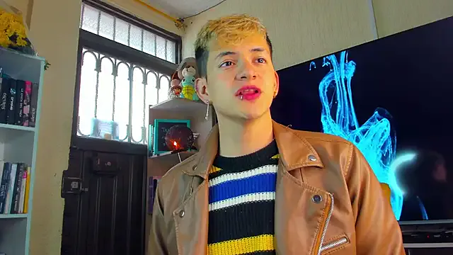 allison_divine – webcam model profile photo Image 4