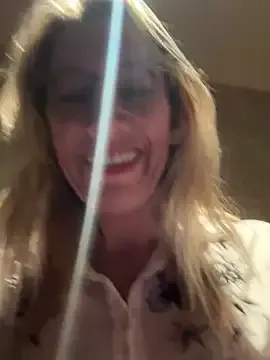 silent_chill – webcam model profile photo Image 7