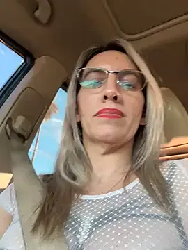 silent_chill – webcam model profile photo Image 9