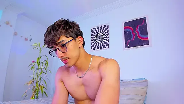 kaliana_ggh – webcam model profile photo Image 2