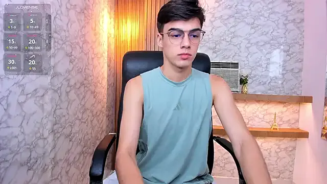 seraphine23 – webcam model profile photo Image 10