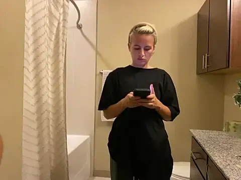 sellapink – webcam model profile photo Image 11