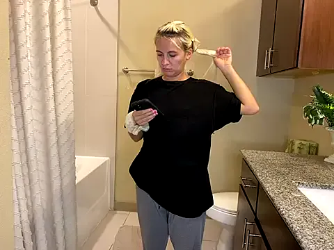 sellapink – webcam model profile photo Image 12