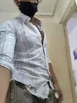 nagi_112 – webcam model profile photo Image 3