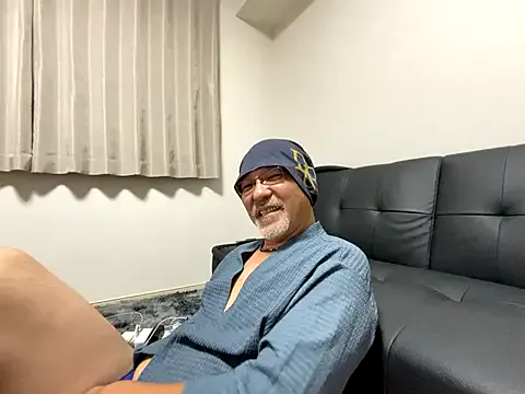 CarolPrince – webcam model profile photo Image 13