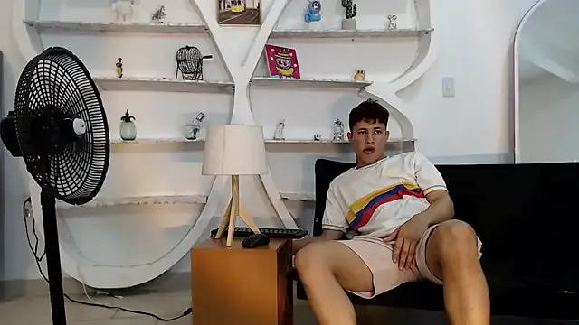 sellapink – webcam model profile photo Image 7