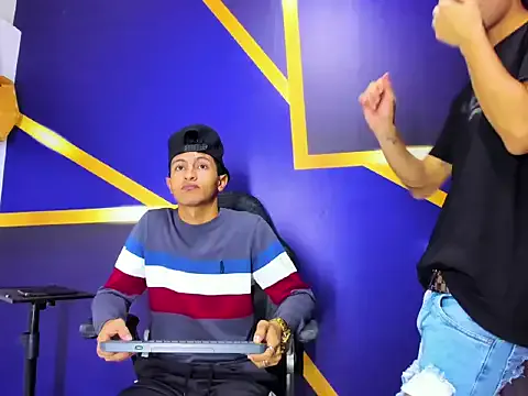 Todays_Dream – webcam model profile photo Image 14