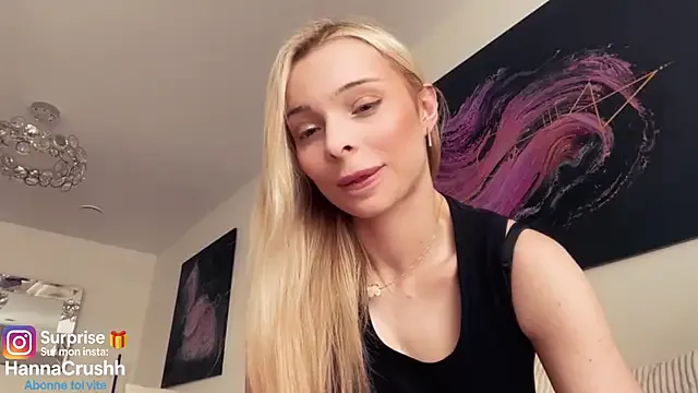 Earth_001 – webcam model profile photo Image 4