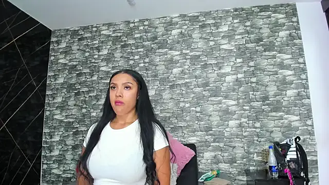 almostinnocent_ – webcam model profile photo Image 15