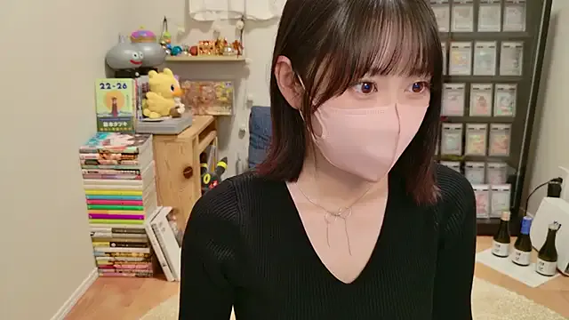 nerenuu_ – webcam model profile photo Image 2