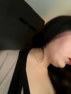 shyredstar – webcam model profile photo Image 4