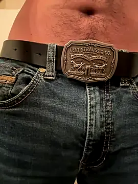 synne_glows – webcam model profile photo Image 3