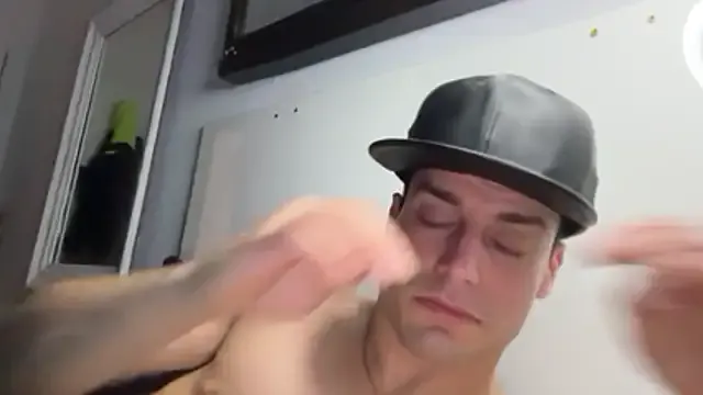 hot_shot_13 – webcam model profile photo