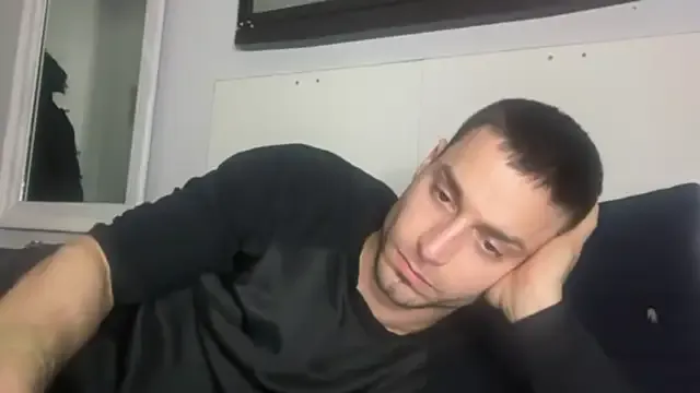 Benson18y – webcam model profile photo Image 5