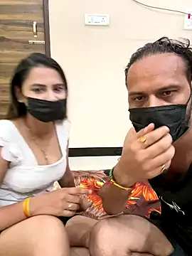 honeybeexx69 – webcam model profile photo Image 3