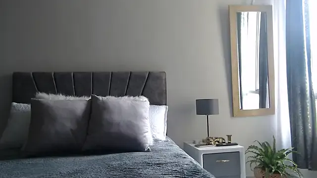HotBellaMilf Image 4