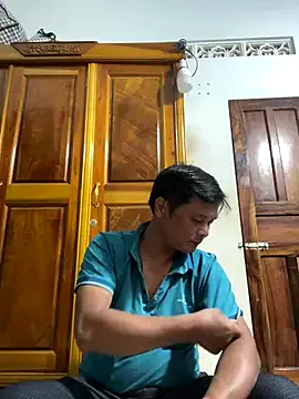 DomManlyGuy – webcam model profile photo Image 13