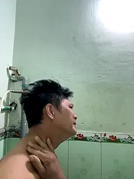 DomManlyGuy – webcam model profile photo Image 15