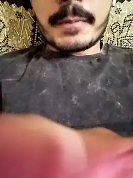 bisexualmilf – webcam model profile photo Image 8