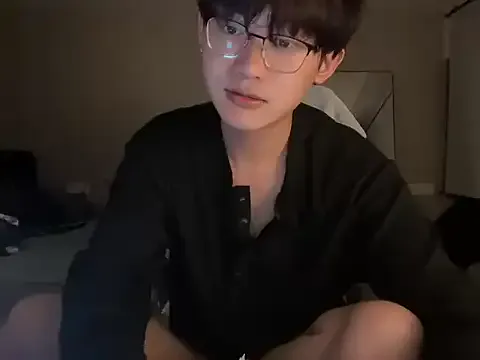 _Alicee_1 – webcam model profile photo Image 12