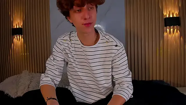 Magnetic127 – webcam model profile photo Image 5