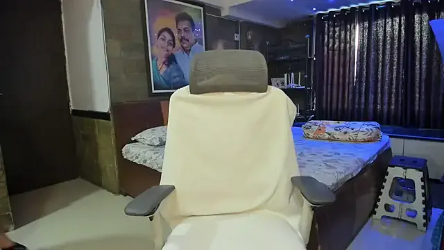 ariel_andcharlotte – webcam model profile photo Image 2