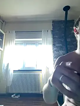 MaximoBenetti – webcam model profile photo Image 6