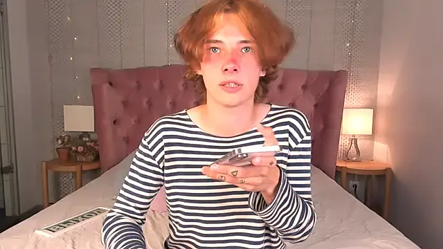 starvingo2002 – webcam model profile photo Image 10