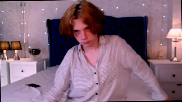 starvingo2002 – webcam model profile photo Image 14