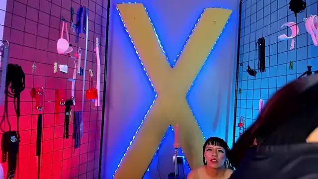 Izobeth_BDSM Image 4