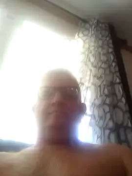 kai101010 – webcam model profile photo Image 2