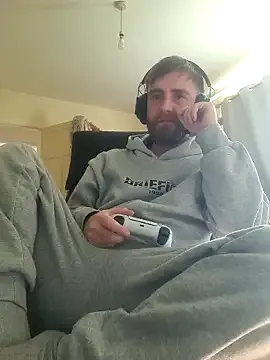 arivonne – webcam model profile photo Image 8